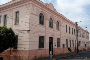 Livro resgata história de 100 anos da escola Estadão