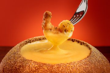 Nova experiência ao saborear fondue com o pão australiano
