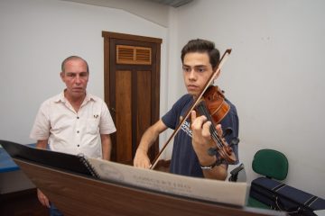 Estão abertas as audições para os cursos de piano e violino 