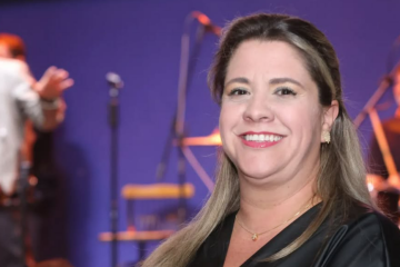 DE ESTAGIÁRIA DA COCA-COLA A SÓCIA DO HARD ROCK CAFÉ RIBEIRÃO PRETO