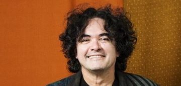 Em Nova York: Estilista brasileiro Júlio César será homenageado na Gala da Jonah Bokaer Arts Foundation