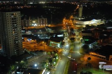 Conecta celebra 50 mil pontos de luz modernizados e redução do tempo de espera dos chamados de manutenção
