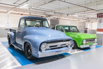 Carros antigos, atrações interativas e lazer marcam o feriado no RibeirãoShopping