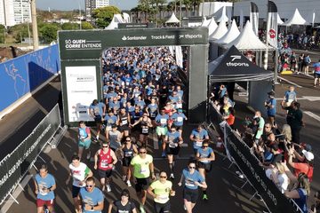 Corrida de rua reúne diferentes perfis de atletas no RibeirãoShopping, dos 5 km à meia maratona