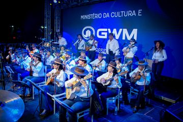Orquestra Paulistana de Viola Caipira e Gabriel Sater fazem apresentação gratuita em Ribeirão Preto
